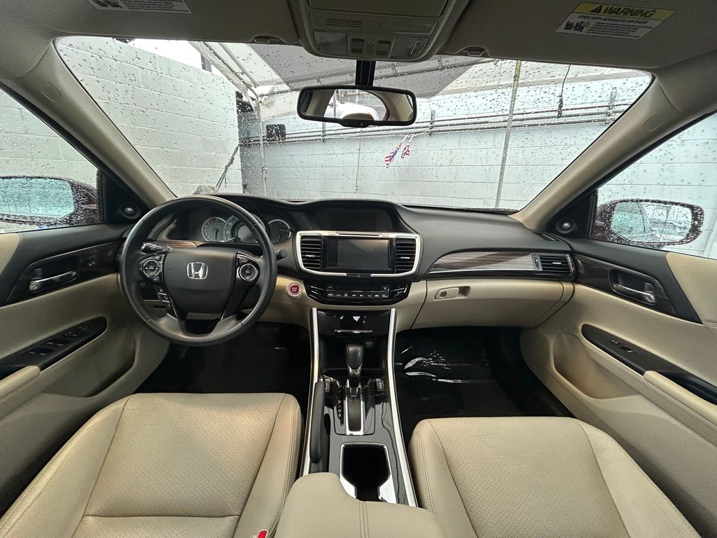 Thumbnail: 2016 Honda Accord - 9