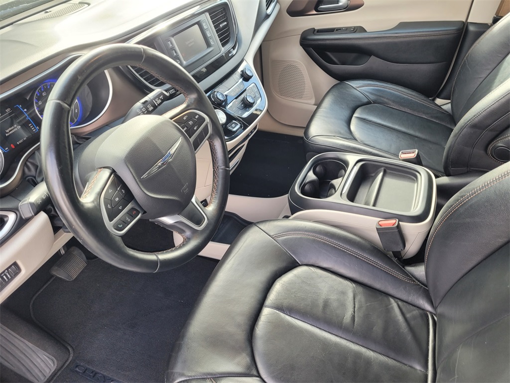 2017 Chrysler Pacifica Touring 7
