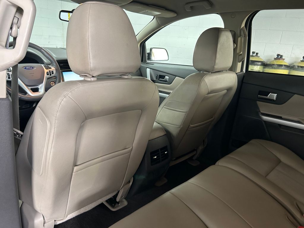 Thumbnail: 2014 Ford Edge - 13