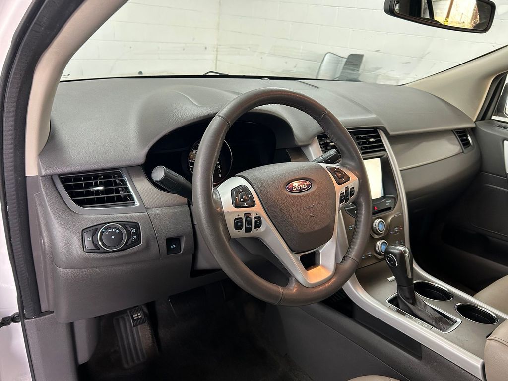 Thumbnail: 2014 Ford Edge - 2