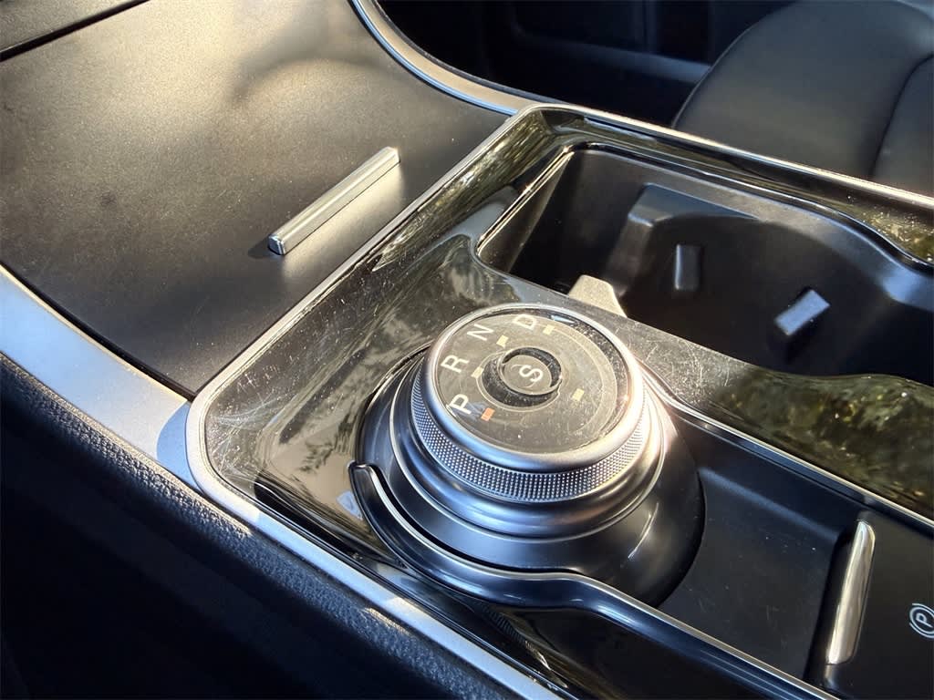 Thumbnail: 2020 Ford Edge - 7