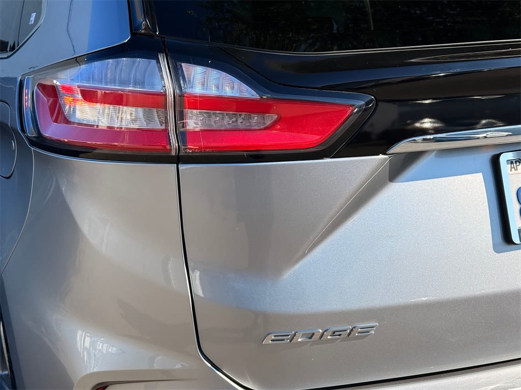 Thumbnail: 2020 Ford Edge - 20
