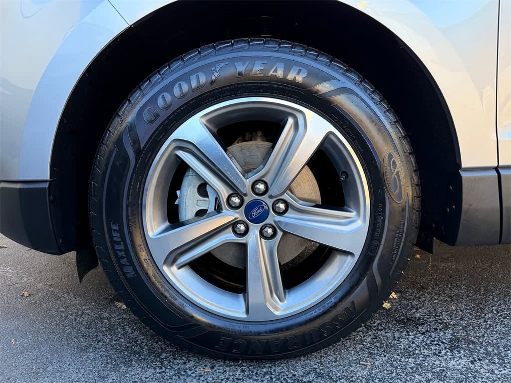 Thumbnail: 2020 Ford Edge - 8