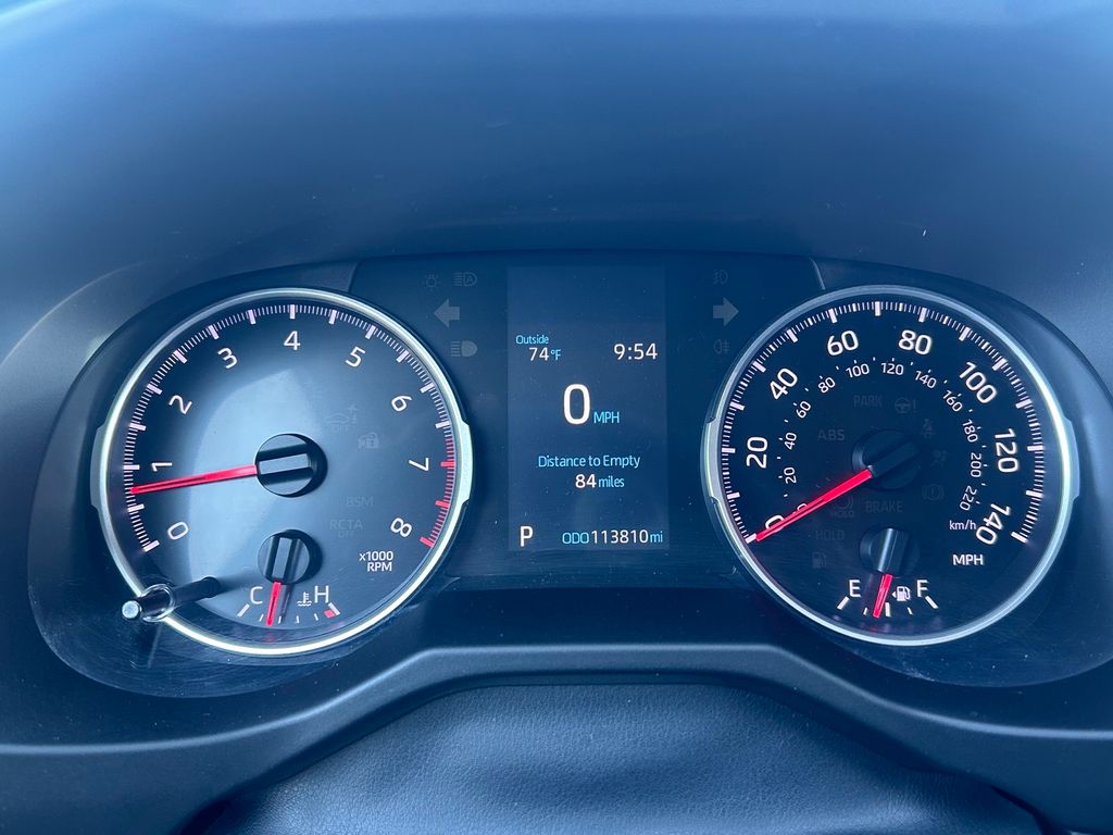 Thumbnail: 2019 Toyota RAV4 - 17