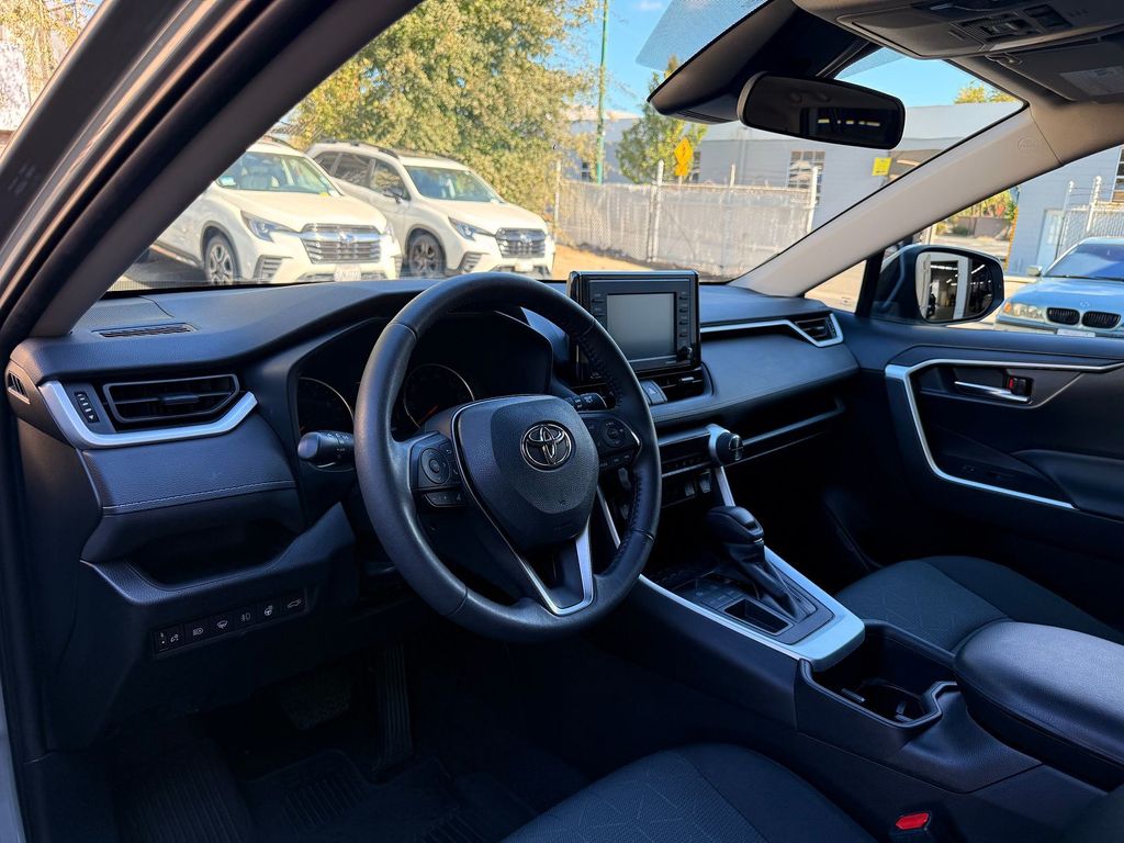 Thumbnail: 2022 Toyota RAV4 - 2