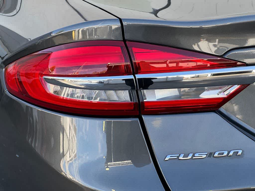 Thumbnail: 2017 Ford Fusion - 20