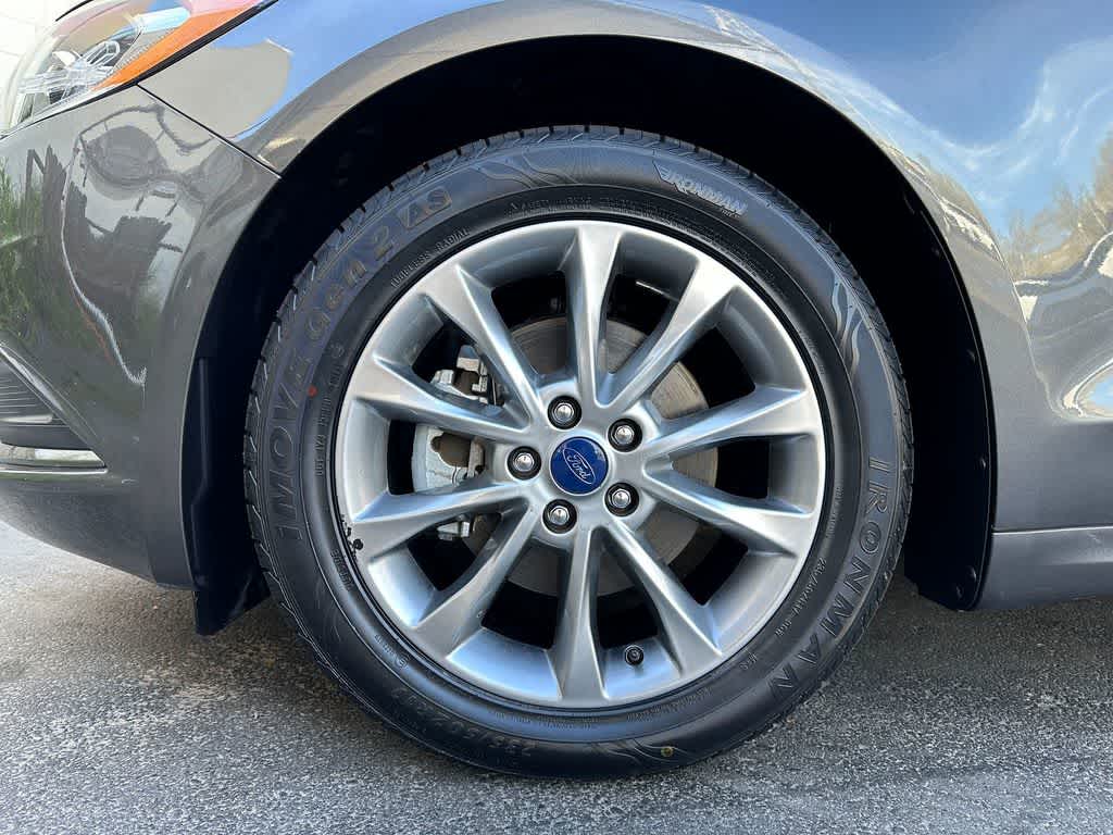 Thumbnail: 2017 Ford Fusion - 7