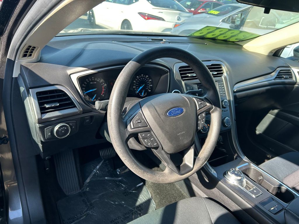Thumbnail: 2017 Ford Fusion - 2