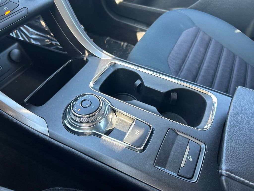 Thumbnail: 2017 Ford Fusion - 15