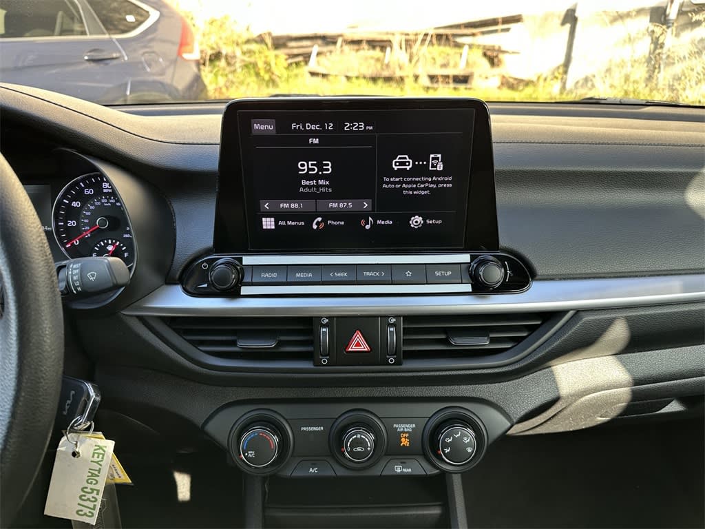 Thumbnail: 2023 Kia Forte - 13