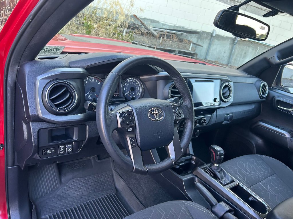 Thumbnail: 2017 Toyota Tacoma - 2