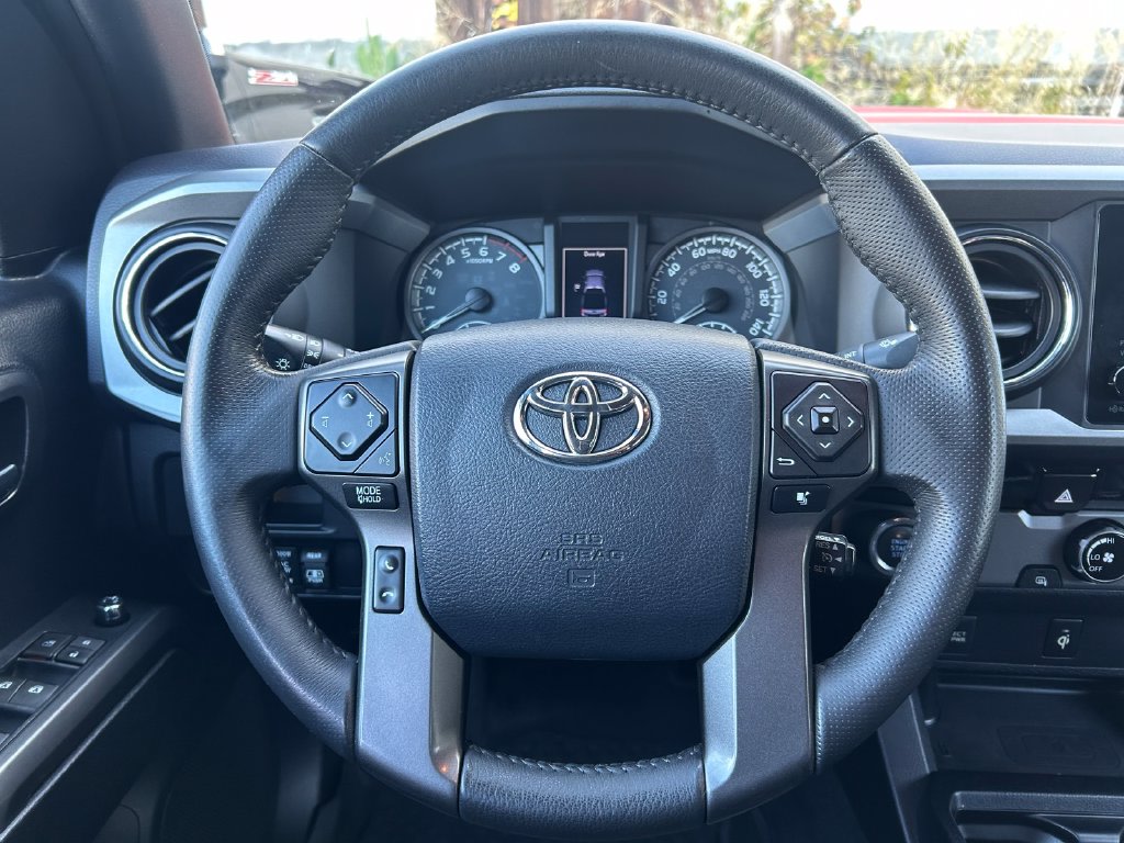 Thumbnail: 2017 Toyota Tacoma - 12