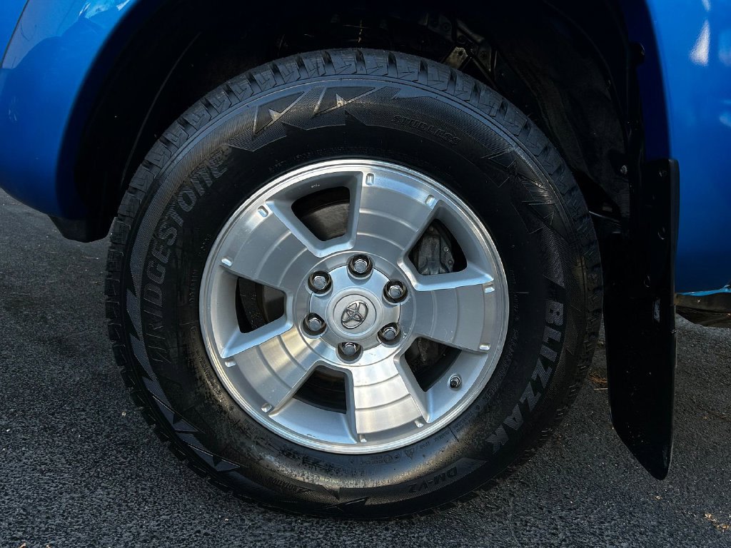 Thumbnail: 2011 Toyota Tacoma - 7