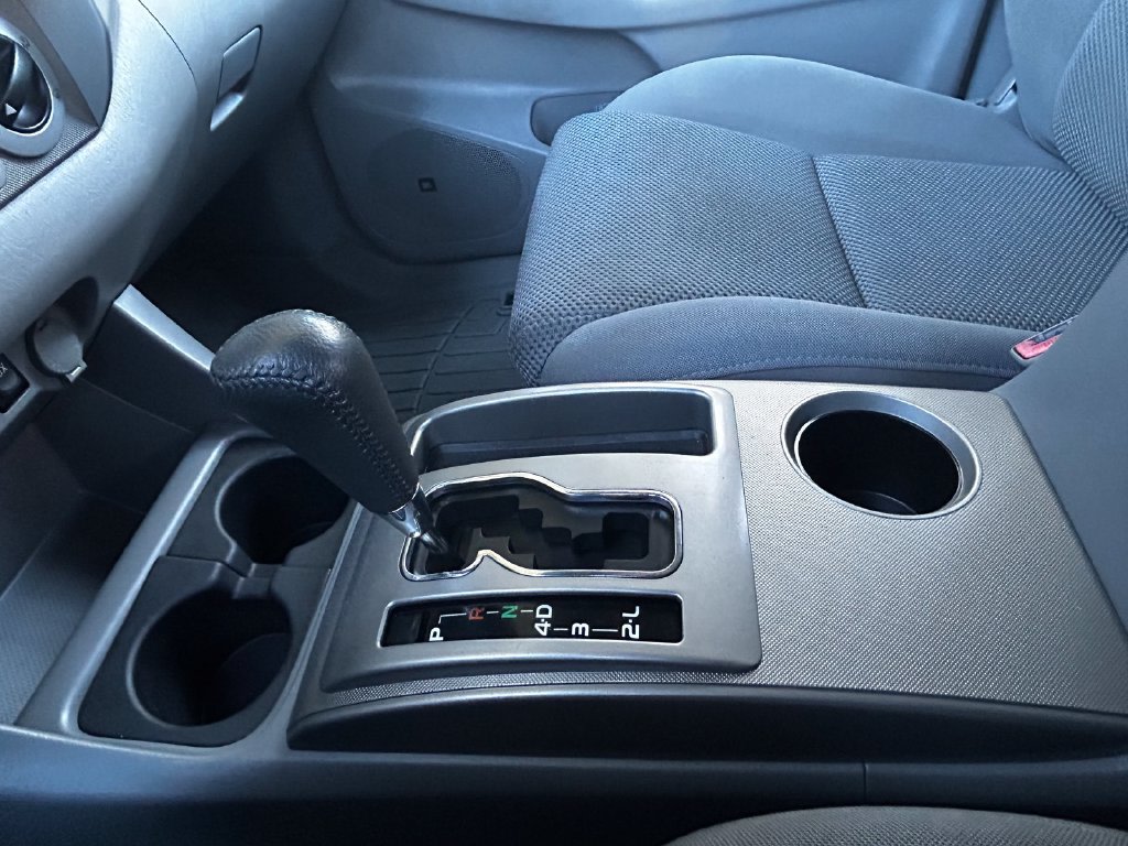 Thumbnail: 2011 Toyota Tacoma - 15