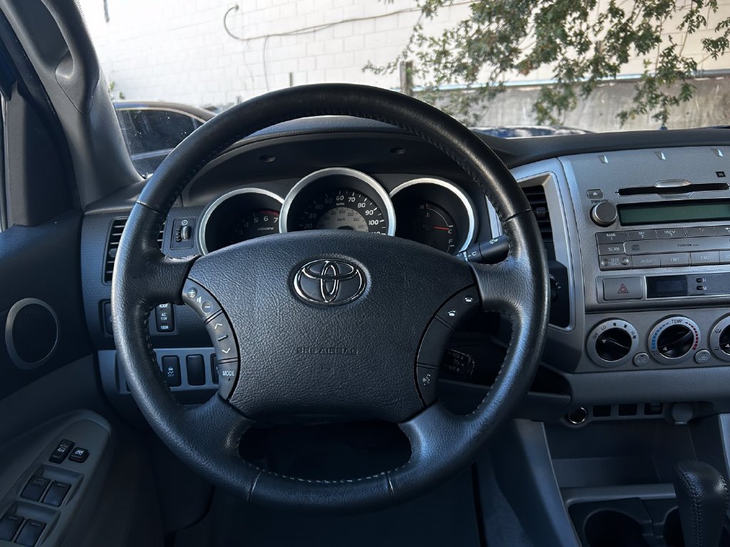 Thumbnail: 2011 Toyota Tacoma - 9