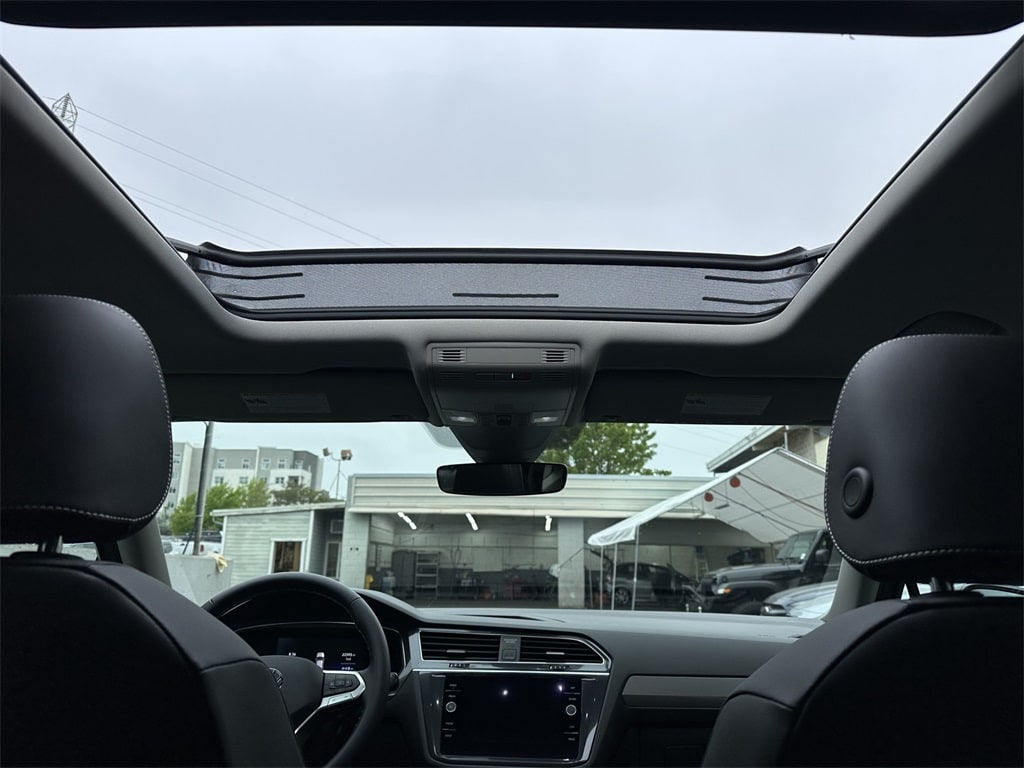 2022 Volkswagen Tiguan SE 19