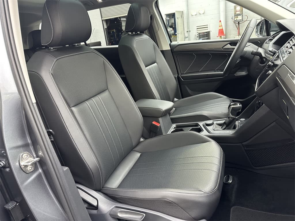 2022 Volkswagen Tiguan SE 21
