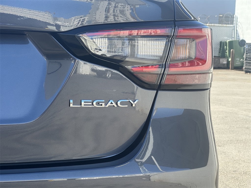 2025 Subaru Legacy Premium 18