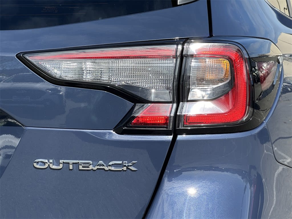 2025 Subaru Outback Premium 19