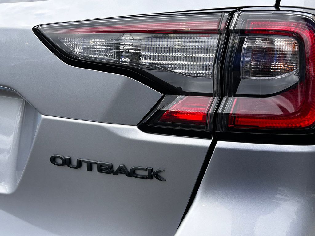 Thumbnail: 2025 Subaru Outback - 18