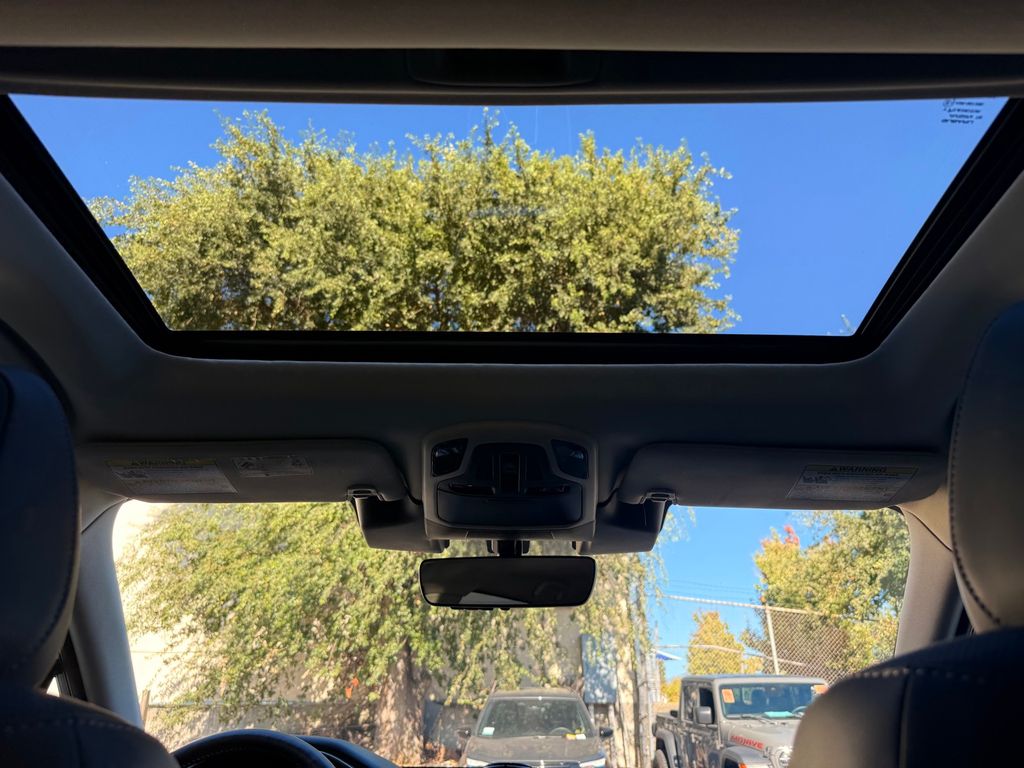 Thumbnail: 2025 Subaru Outback - 21