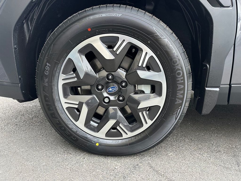 2026 Subaru Forester Premium - Photo 8