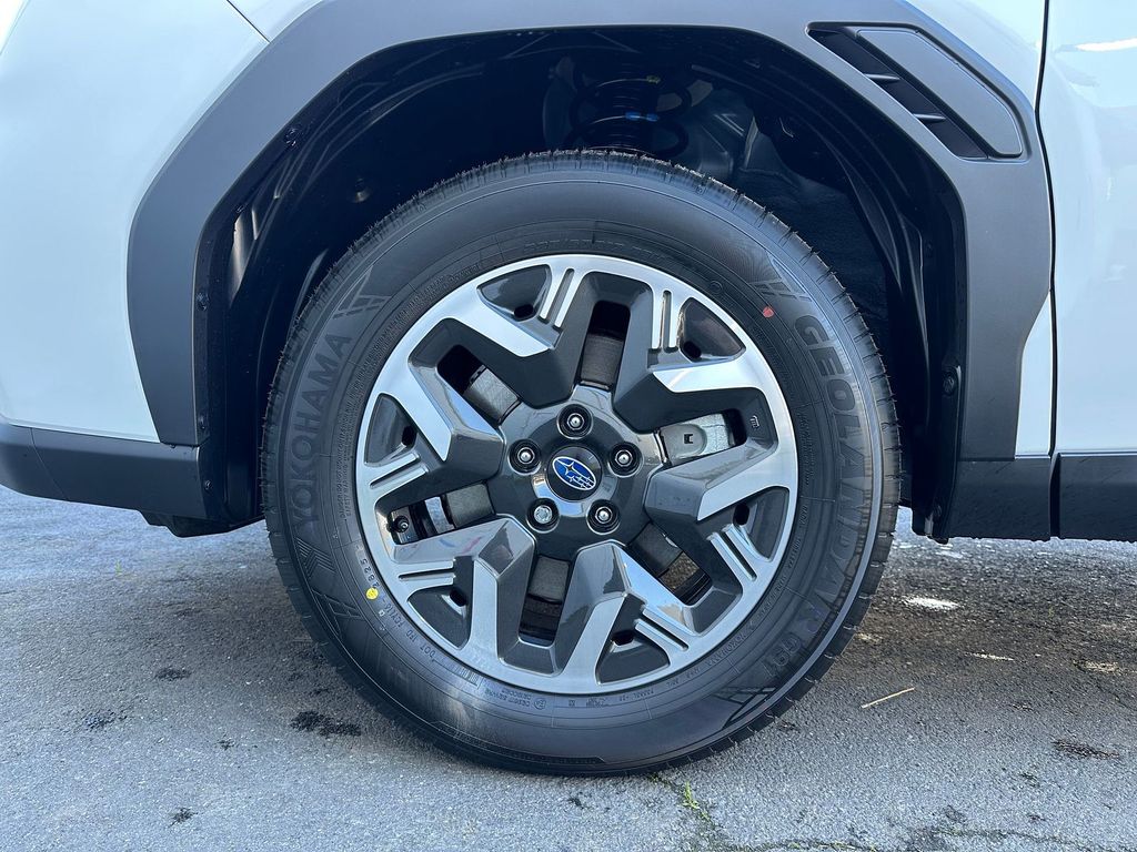 2026 Subaru Forester Premium - Photo 8