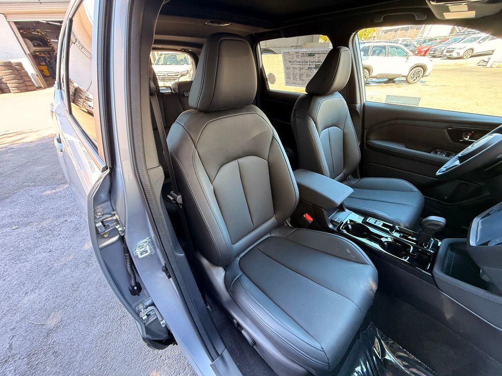 Thumbnail: 2026 Subaru Forester - 12