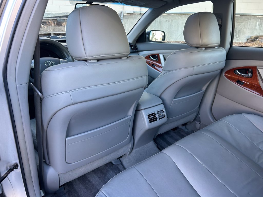 Thumbnail: 2010 Toyota Camry - 20