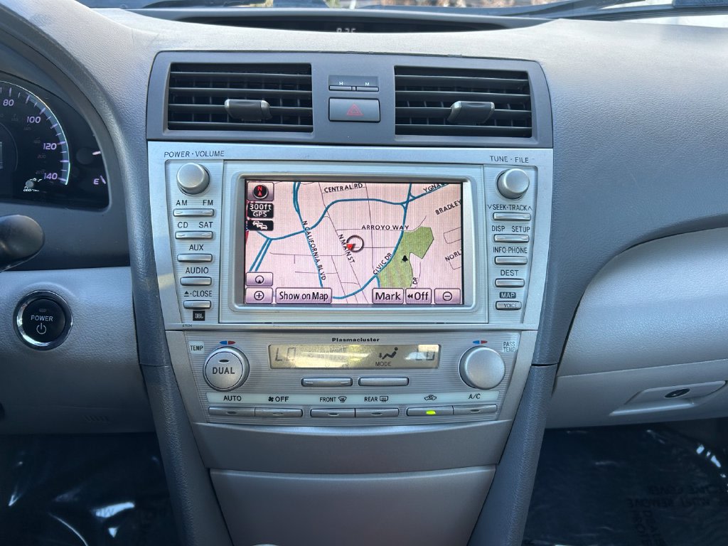 Thumbnail: 2010 Toyota Camry - 14