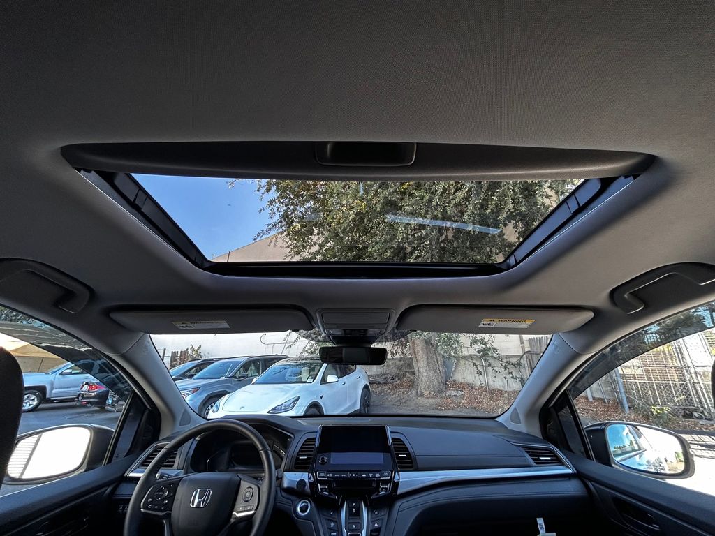Thumbnail: 2024 Honda Odyssey - 19
