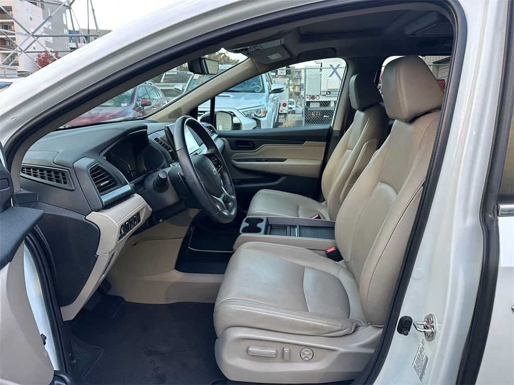 Thumbnail: 2020 Honda Odyssey - 10