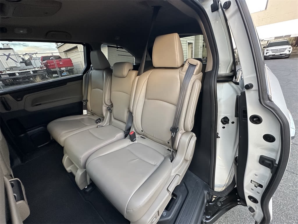 Thumbnail: 2020 Honda Odyssey - 21