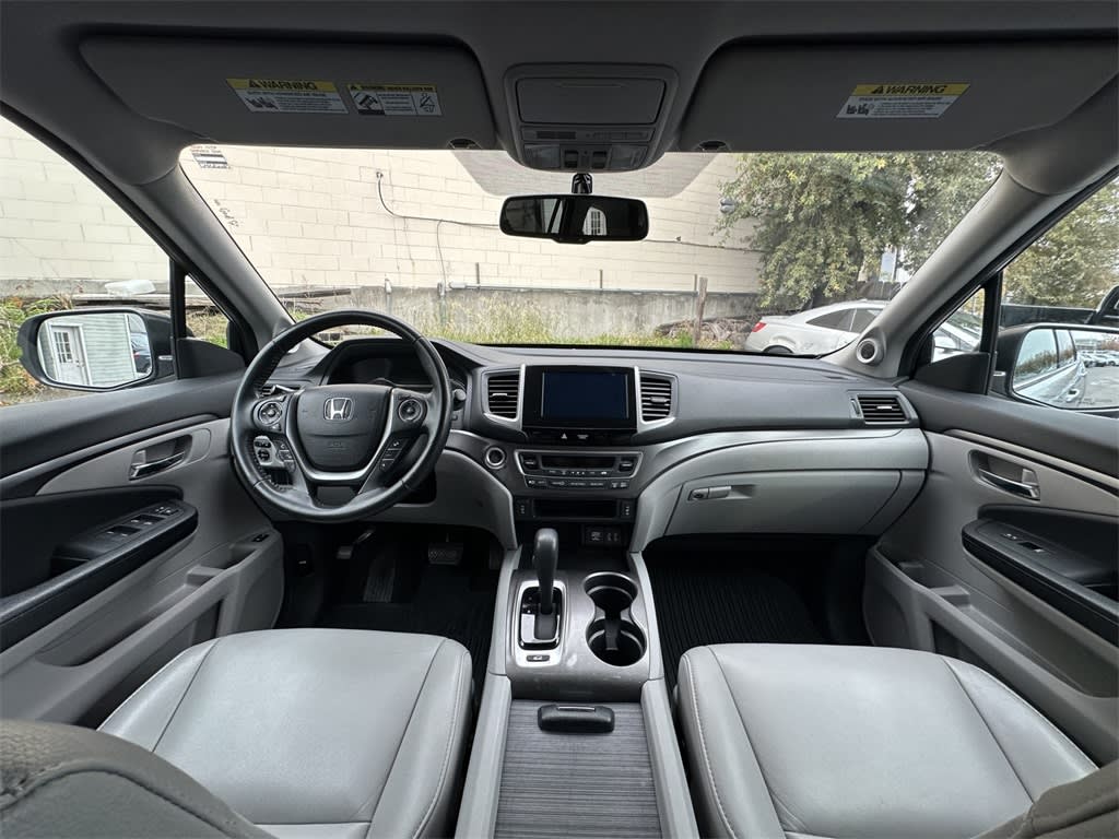 Thumbnail: 2016 Honda Pilot - 9