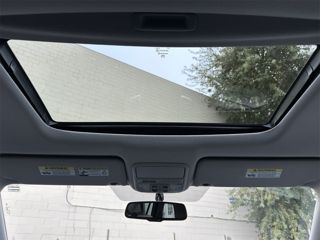 Thumbnail: 2016 Honda Pilot - 21