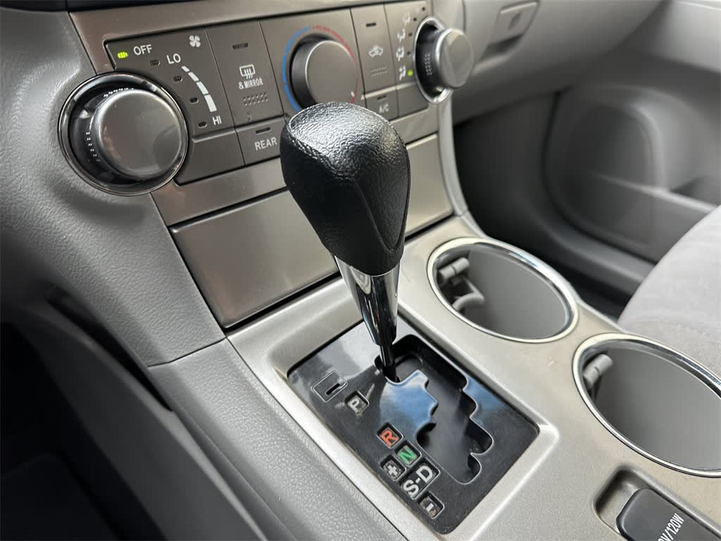 Thumbnail: 2013 Toyota Highlander - 15