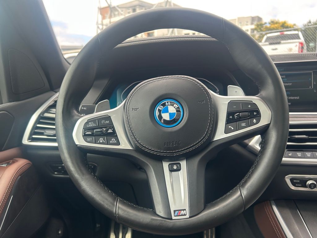 Thumbnail: 2022 BMW X5 - 10