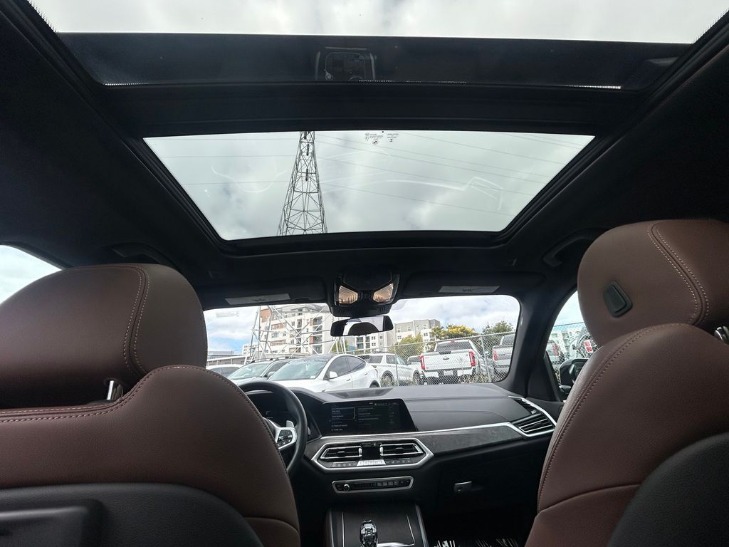 Thumbnail: 2022 BMW X5 - 20