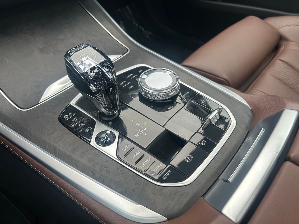 Thumbnail: 2022 BMW X5 - 15