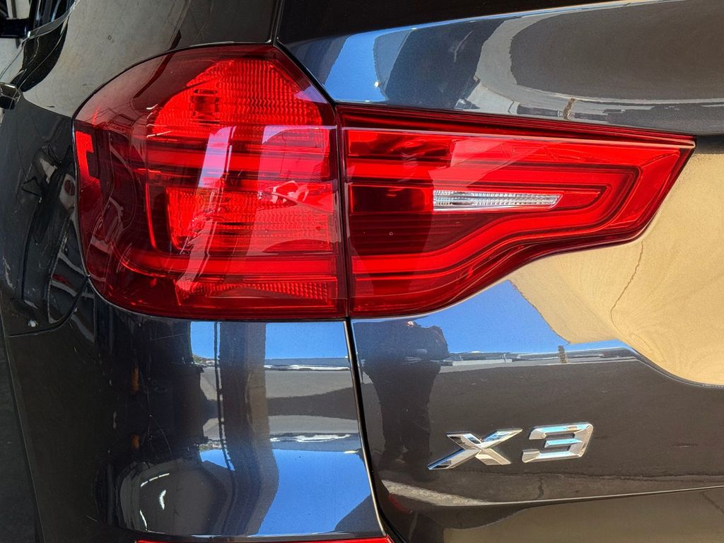 Thumbnail: 2019 BMW X3 - 19