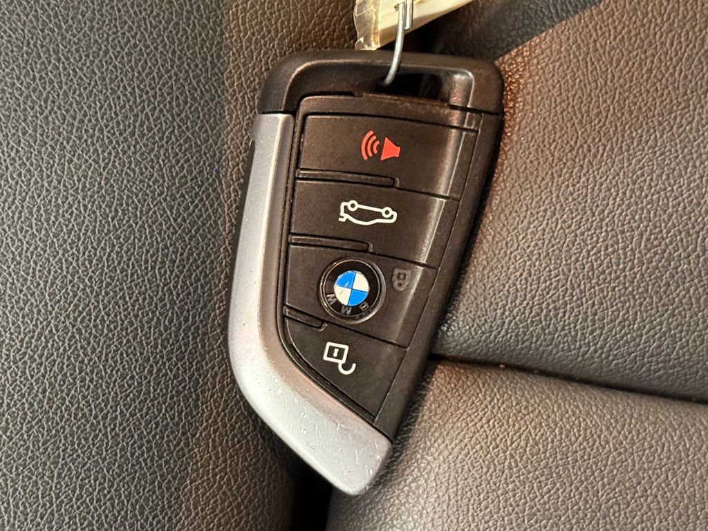 Thumbnail: 2019 BMW X3 - 17
