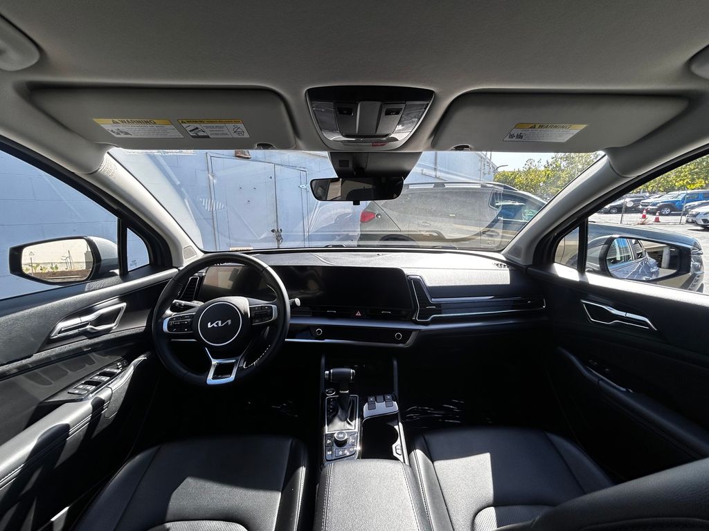 Thumbnail: 2023 Kia Sportage - 10