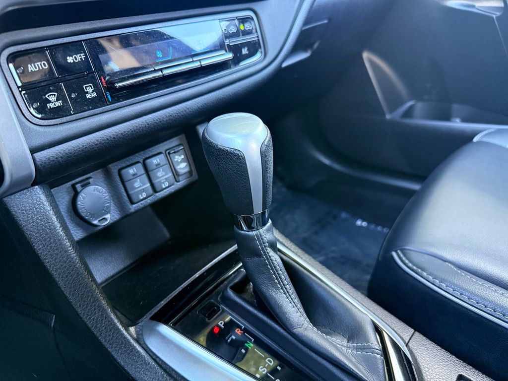 Thumbnail: 2017 Toyota Corolla - 14