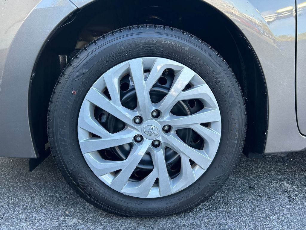 Thumbnail: 2019 Toyota Corolla - 8
