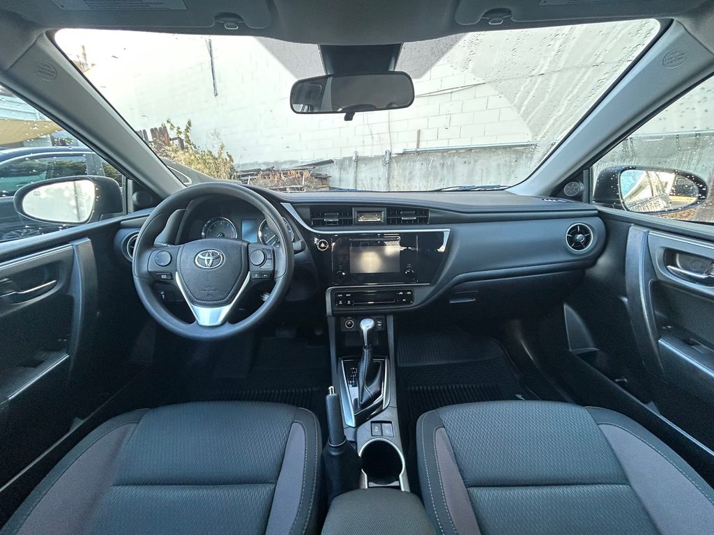 Thumbnail: 2019 Toyota Corolla - 10
