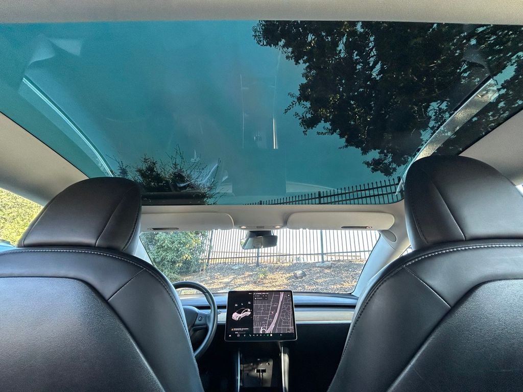 Thumbnail: 2018 Tesla Model 3 - 18