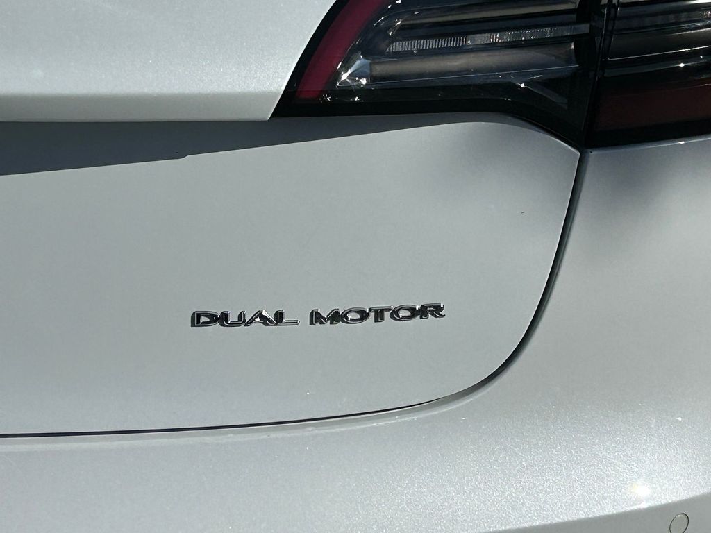 Thumbnail: 2018 Tesla Model 3 - 6