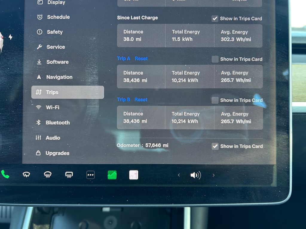 Thumbnail: 2018 Tesla Model 3 - 21
