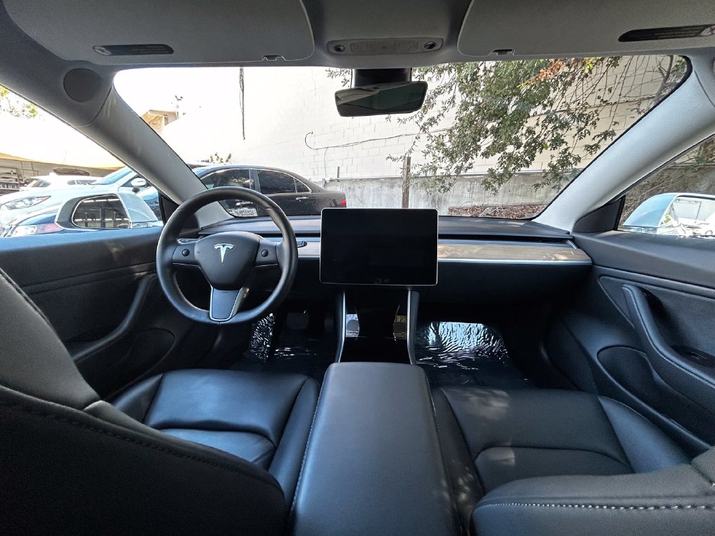 Thumbnail: 2020 Tesla Model 3 - 8