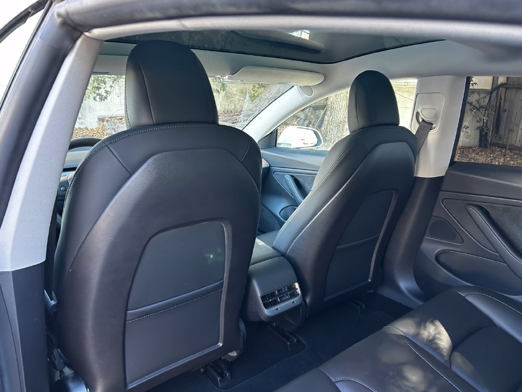 Thumbnail: 2020 Tesla Model 3 - 11
